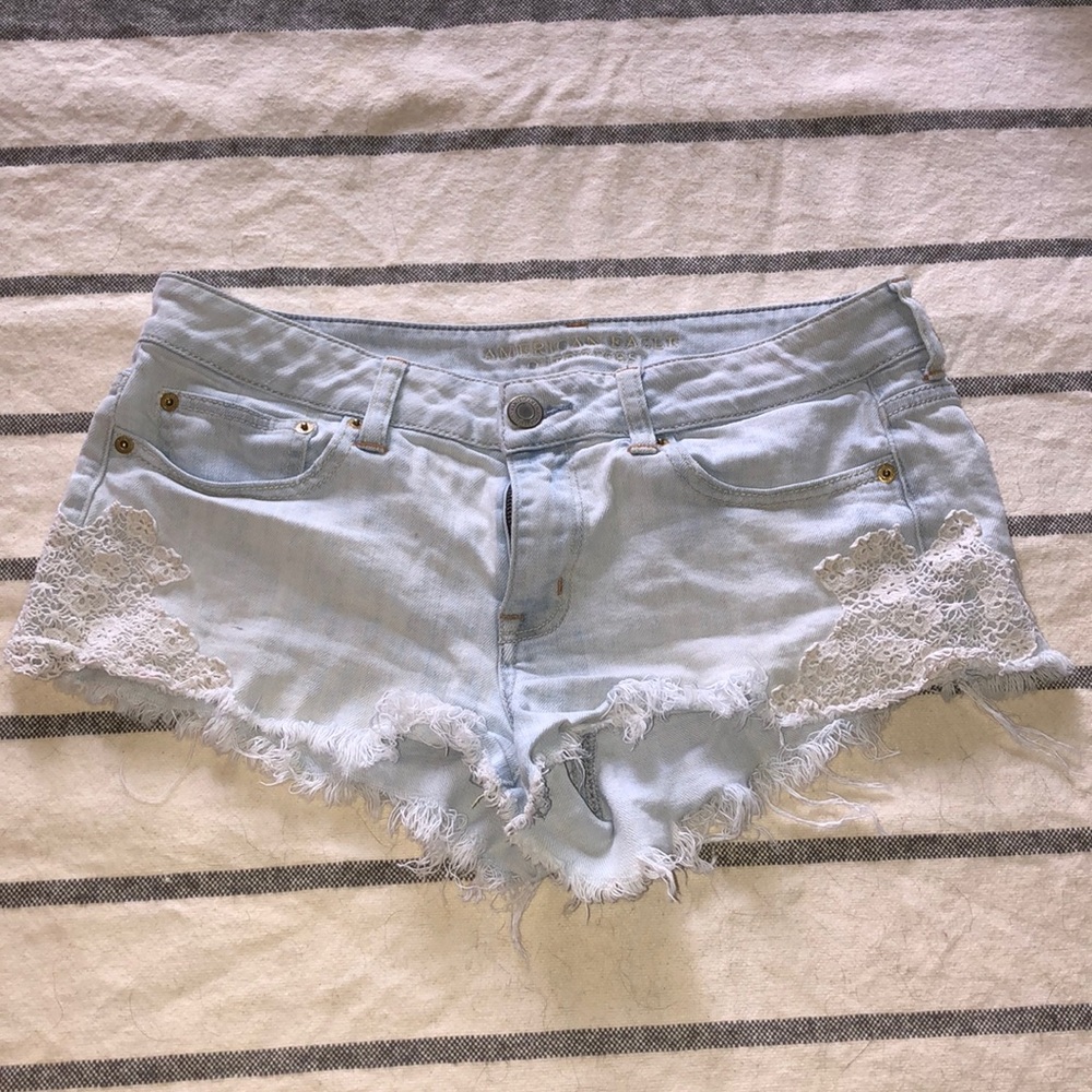 American eagles shorts light colored